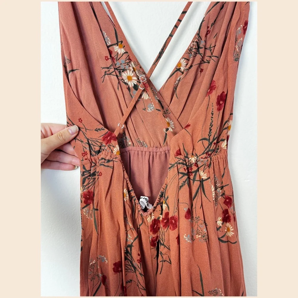 NWOT Reformation Uma Midi Dress in Floral Pink - Picture 10 of 15